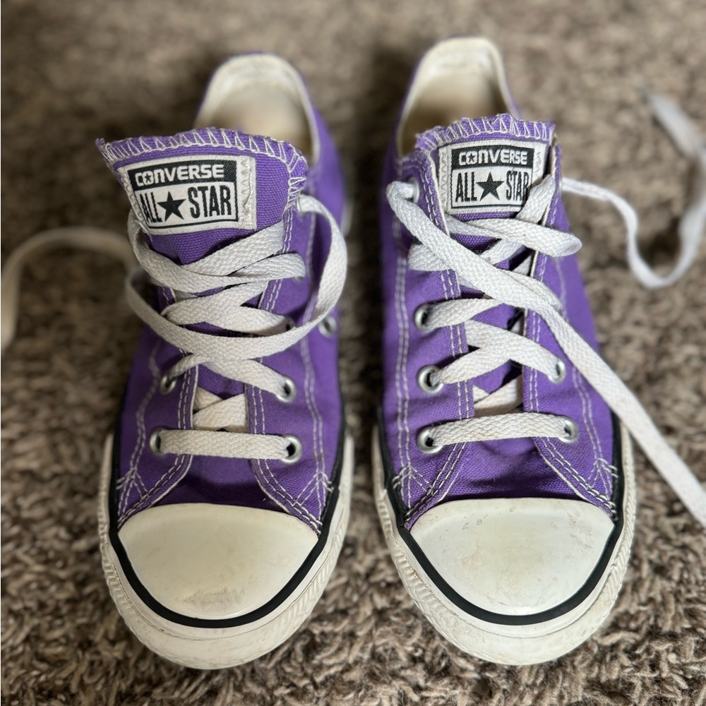 Purple converse - size 2Y